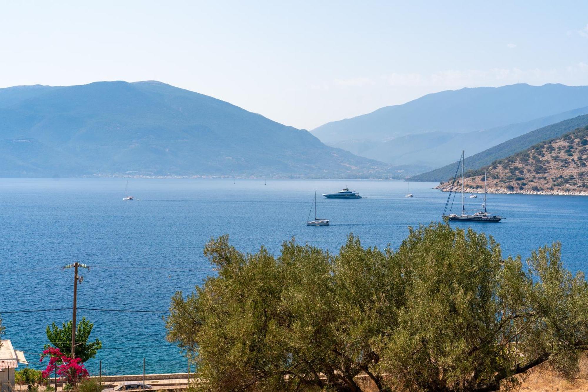 Seaside Euphoria Kefalonia Agia Efimia Bagian luar foto